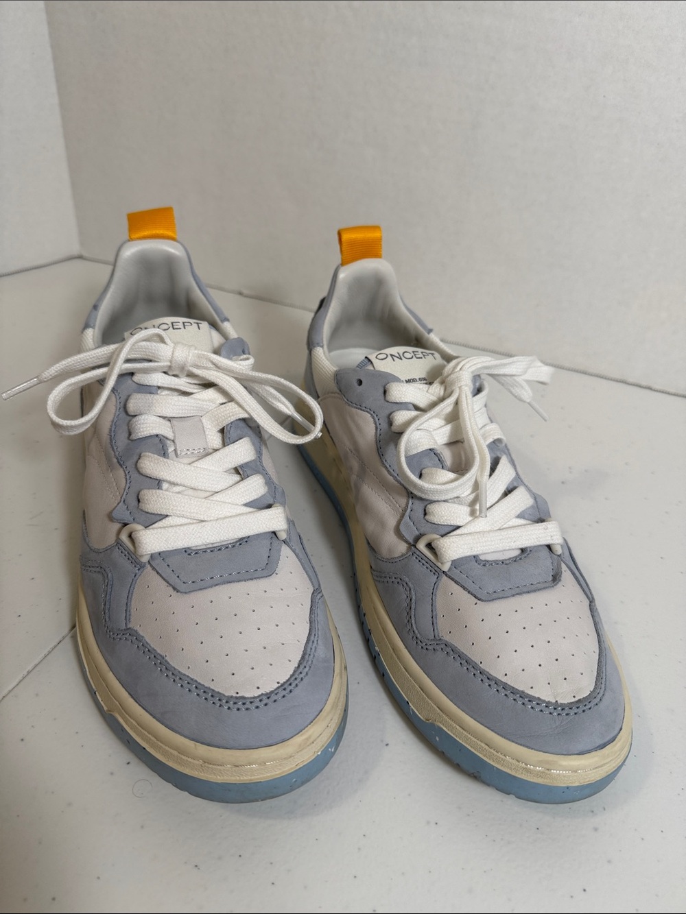 ONCEPT WOMEN'S PHOENIX SNEAKERS